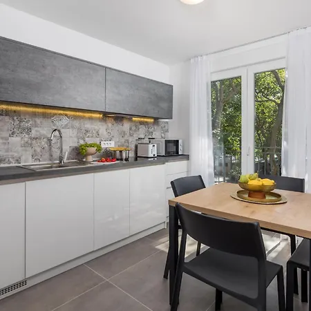Stunning Home In Kraljevica With House Sea View Ferienhaus